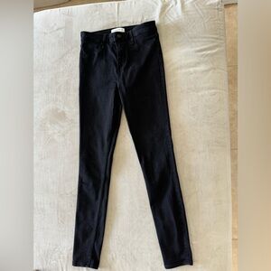 Vibrant black skinny jeans